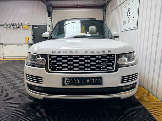 Land Rover Range Rover Sd V8 Suv M321JNR White #2