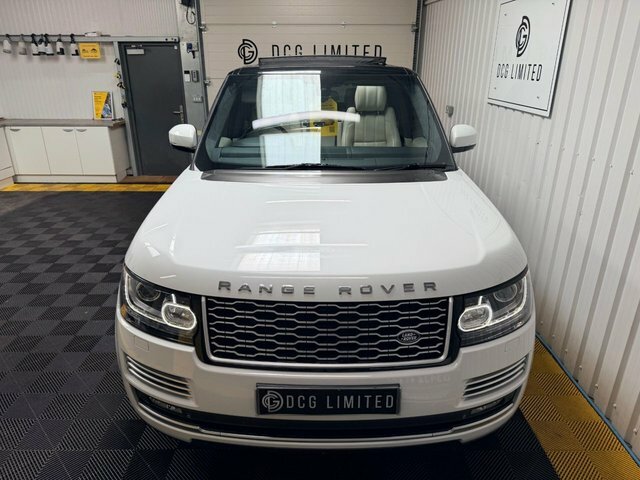 Land Rover Range Rover Sd V8 Suv M321JNR White #3