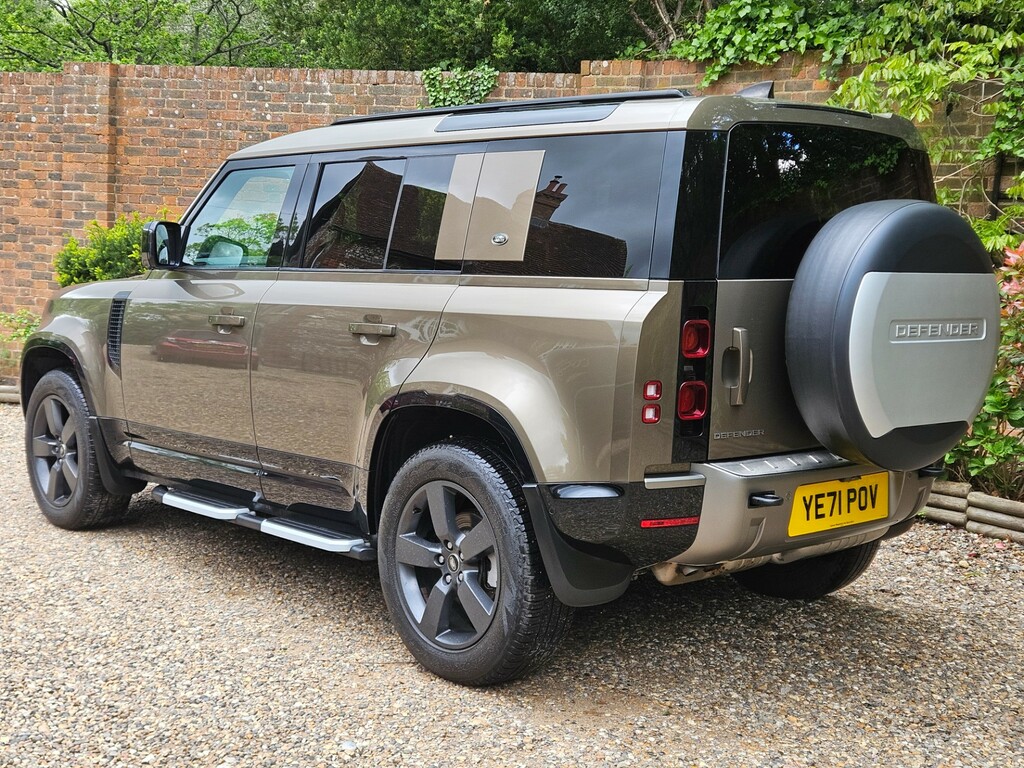 Land Rover Defender X-dynamic Hse YE71POV #2