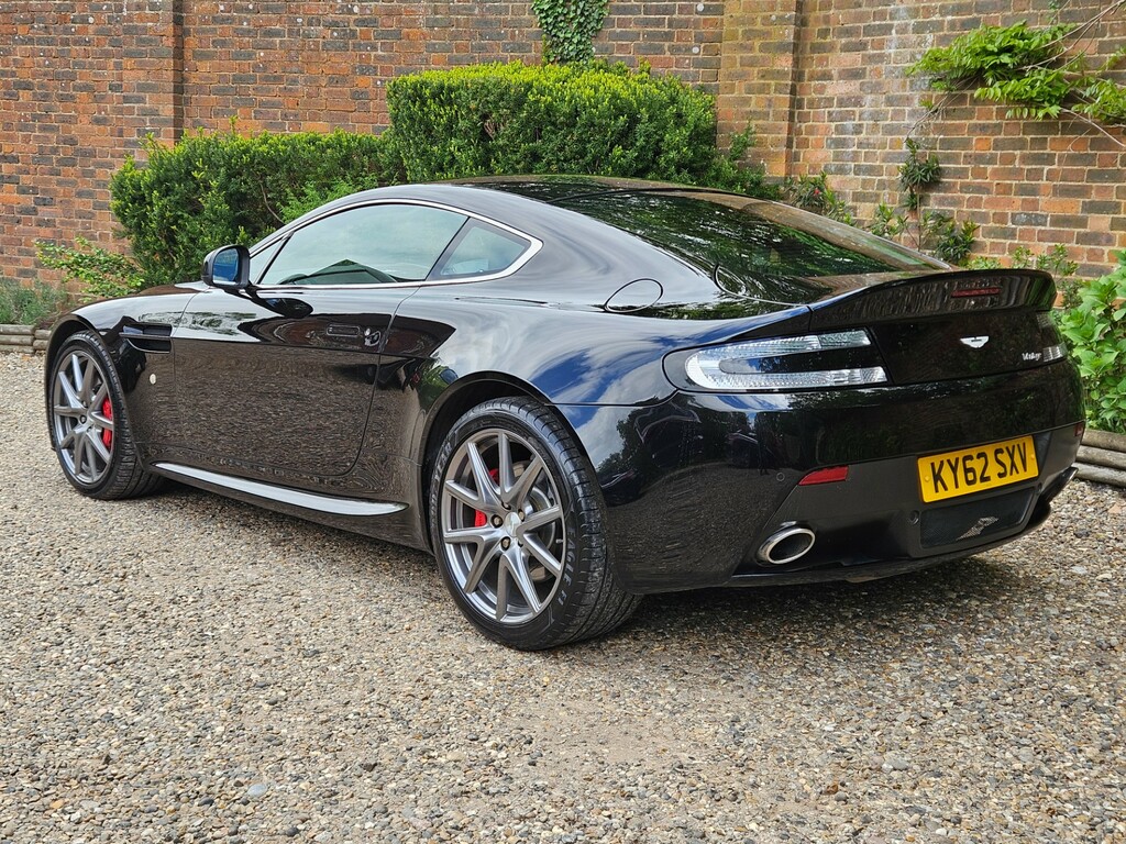 Aston Martin Vantage V8 #2