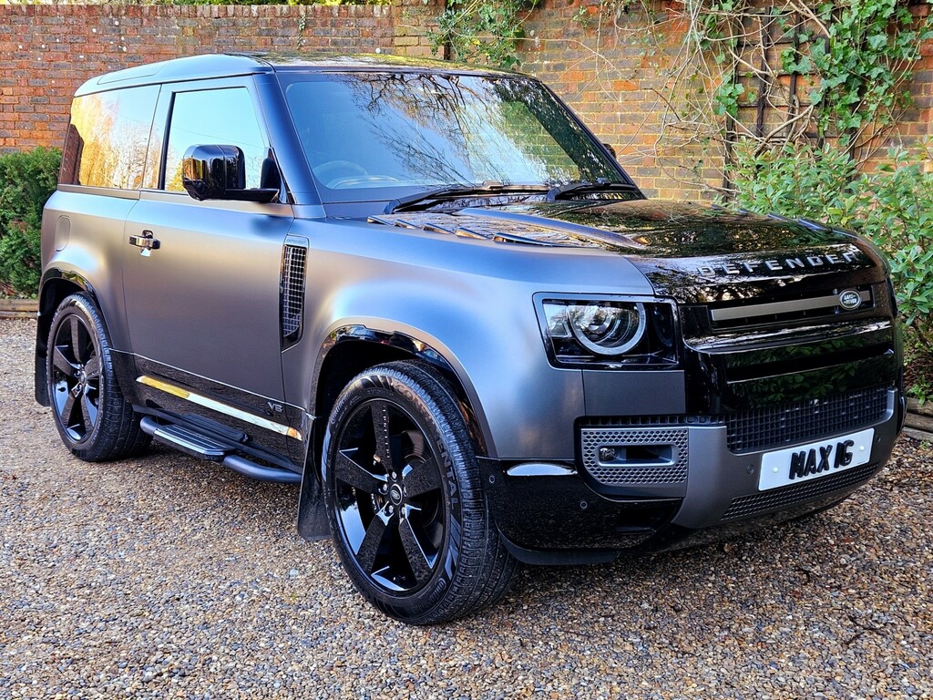 Land Rover Defender V8 Carpathian Edition