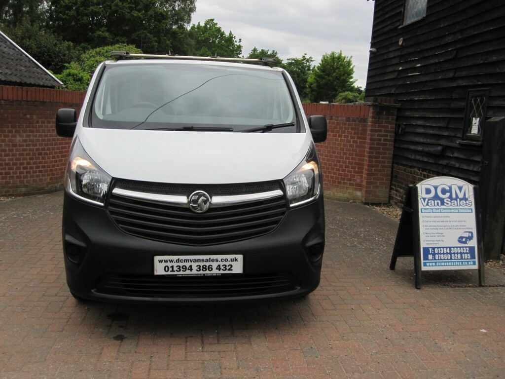 Vauxhall Vivaro 1.6 Cdti 2900 2018 FJ18YSF White #2