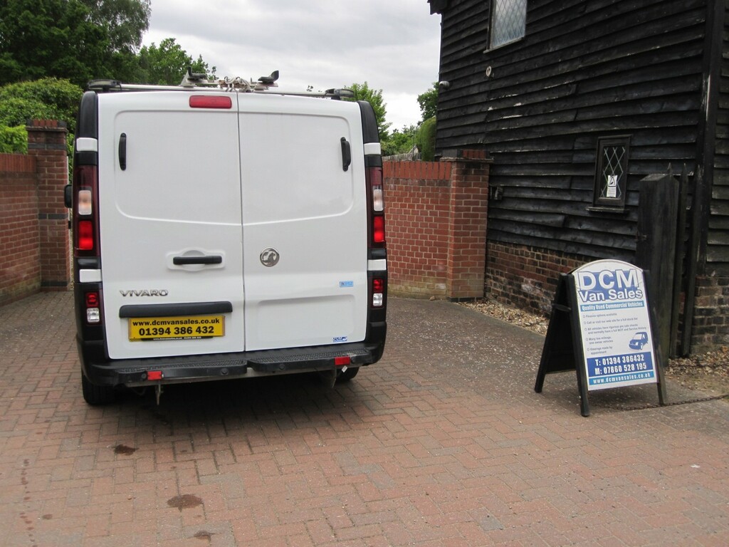 Vauxhall Vivaro 1.6 Cdti 2900 2018 FJ18YSF White #4