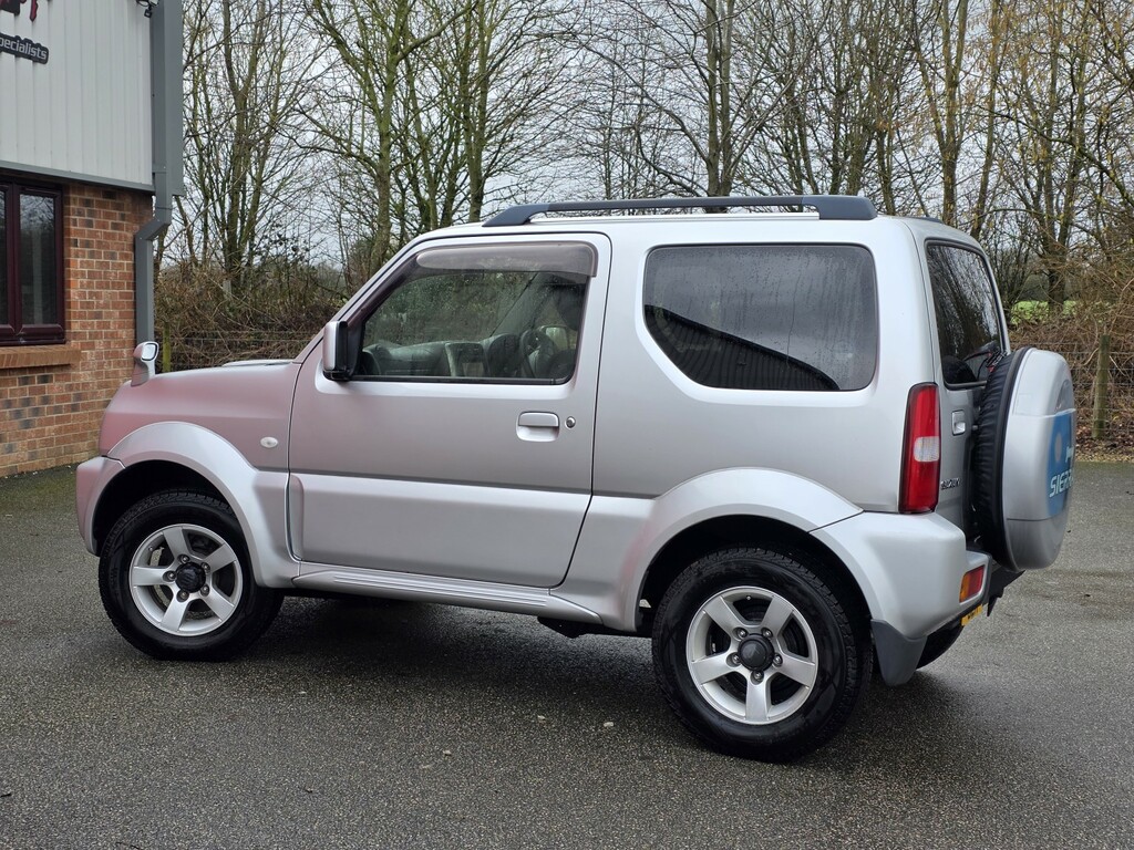 Suzuki Jimny 4X4 1.3L Jimny Sierra 201515 YJ65OLH Silver #4