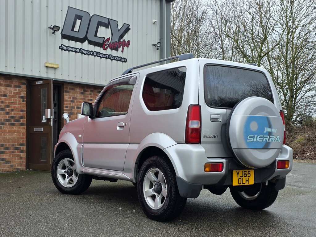 Suzuki Jimny 4X4 1.3L Jimny Sierra 201515 YJ65OLH Silver #5