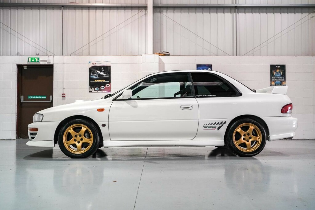 Subaru Impreza Saloon Type R Jdm 1998R White #4