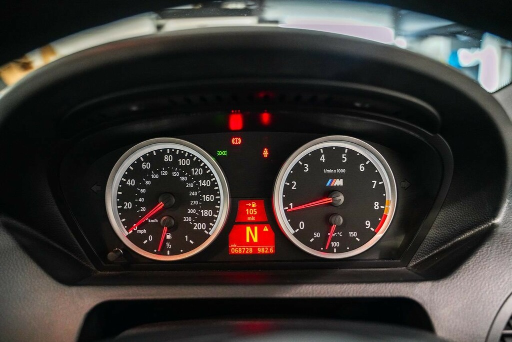 BMW M6 5.0 V10 Coupe Black #33
