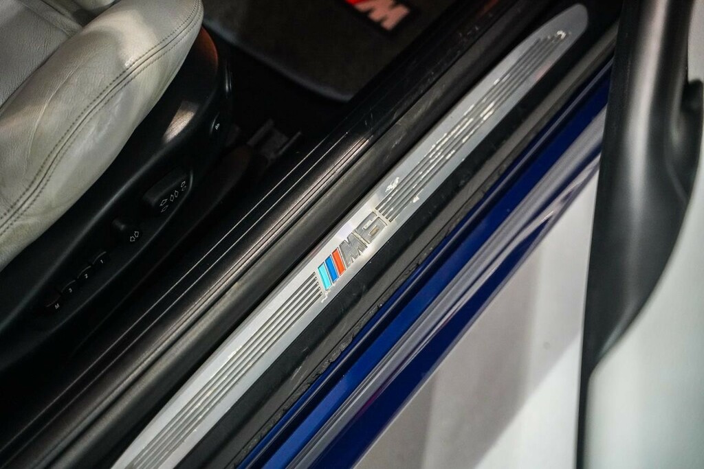 BMW M6 5.0 V10 Coupe Black #24