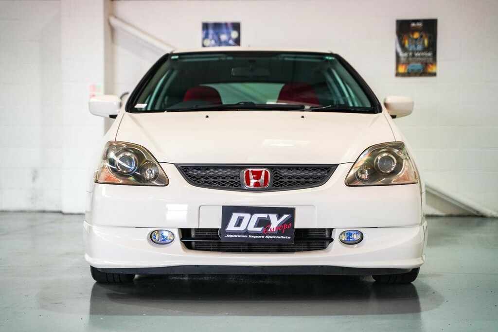 Honda Civic Hatchback 2.0 Type R Jdm Ep3 200505 White #4