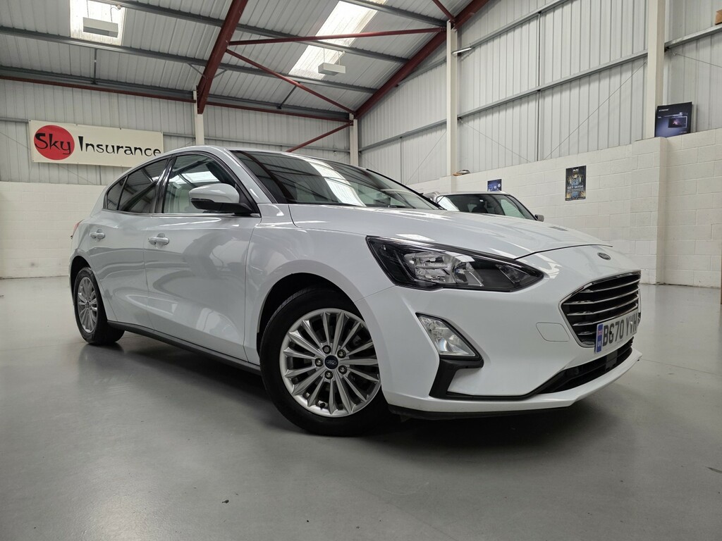 Ford Focus Hatchback 1.5 Tdi Titanium Model 202070 BG70YVH White #2