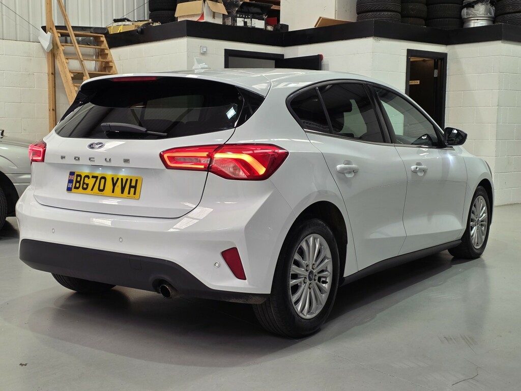 Ford Focus Hatchback 1.5 Tdi Titanium Model 202070 BG70YVH White #6