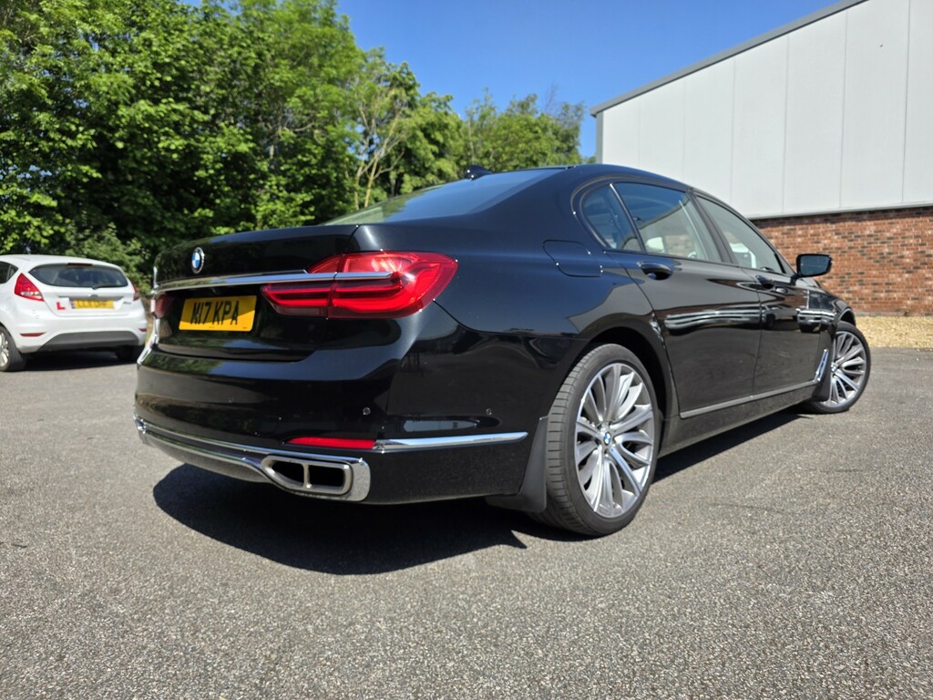 BMW 7 Series Saloon 3.0 730Ld Highest Spec On The Market 2015 Black #2