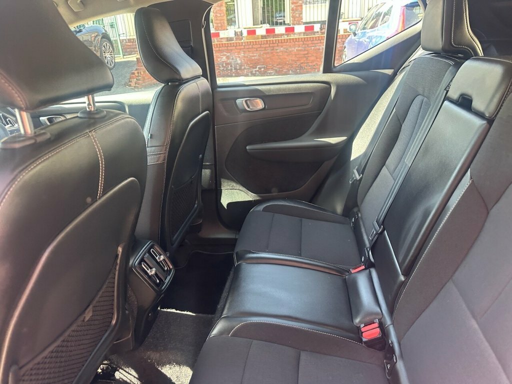 Volvo XC40 1.5L Momentum NC19UFS Red #5