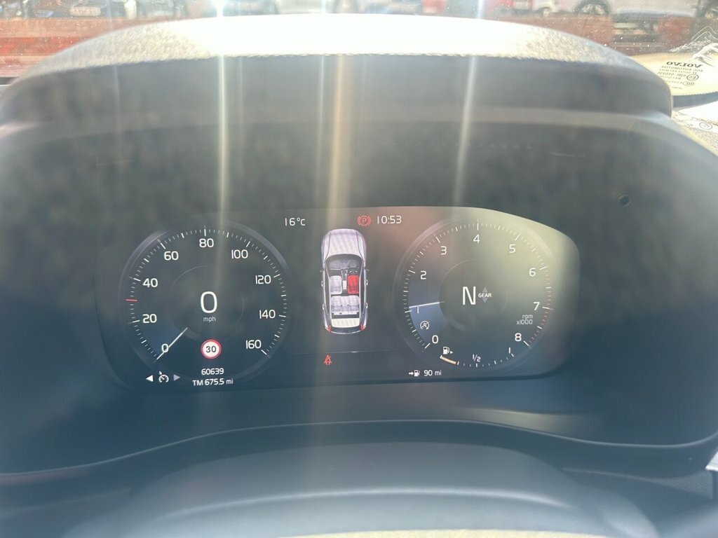 Volvo XC40 1.5L Momentum NC19UFS Red #6