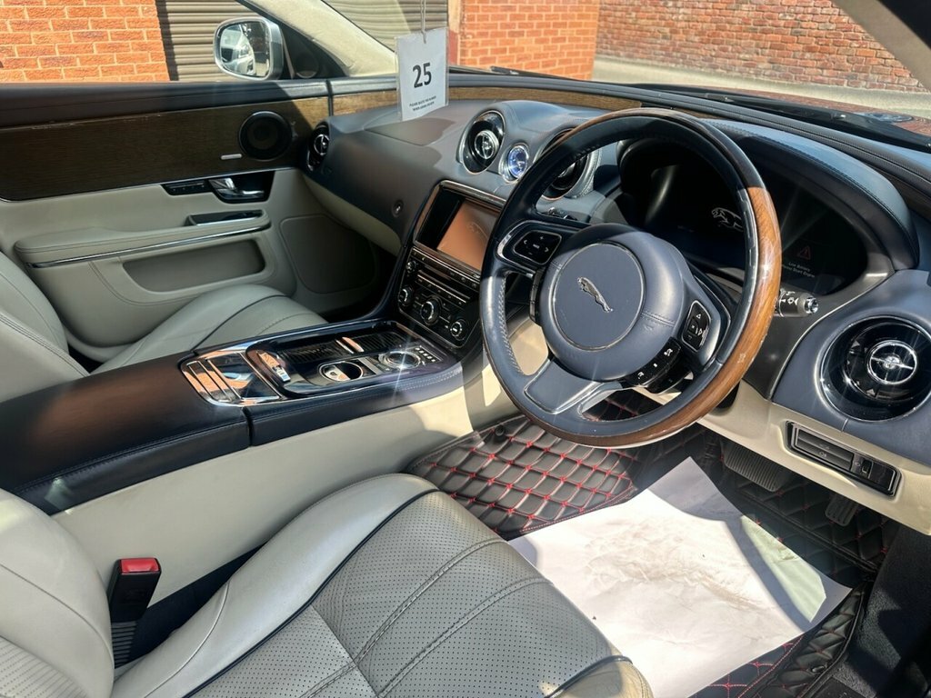 Jaguar XJ 3L Portfolio YE60BKN Blue #2