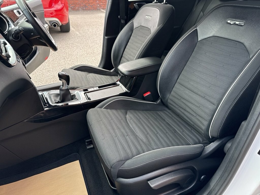Kia Proceed 1.5L Gt-line WF71RKY White #4