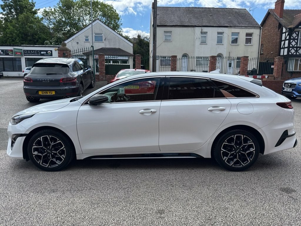 Kia Proceed 1.5L Gt-line WF71RKY White #2