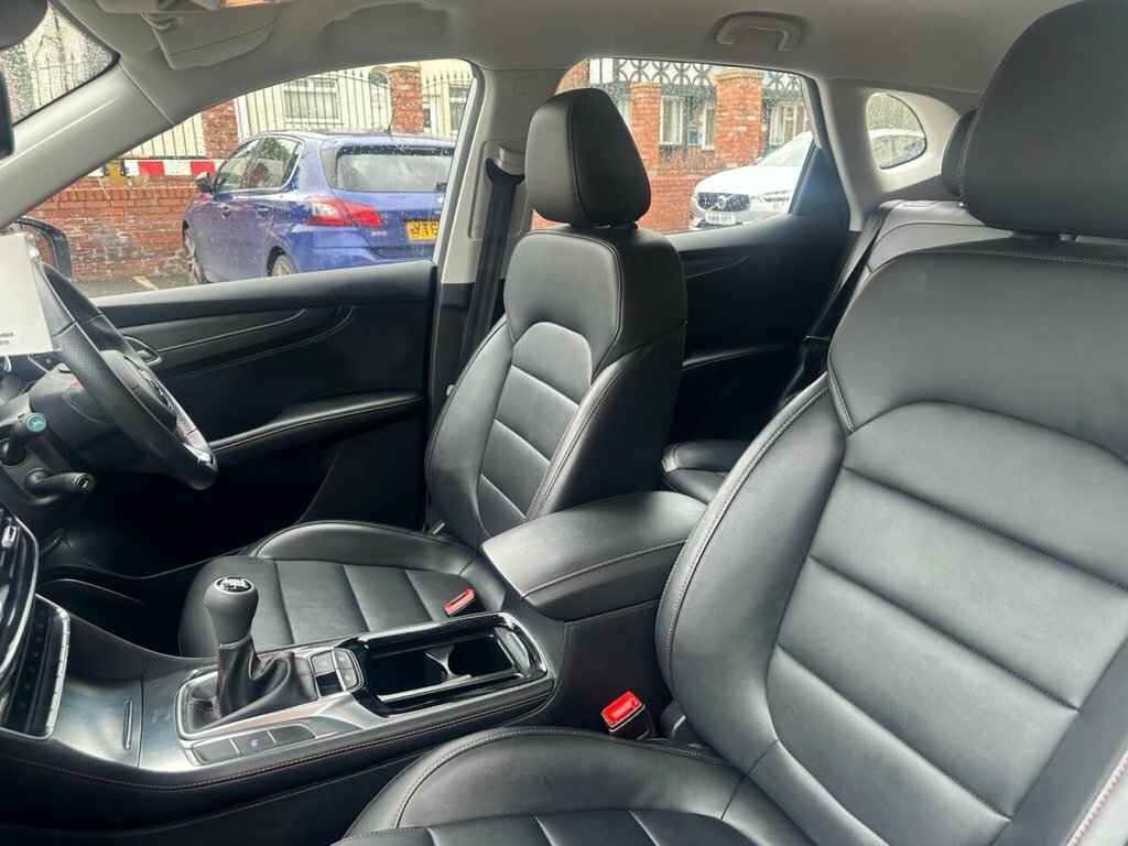 MG HS 1.5L Se LC23SHU Silver #5