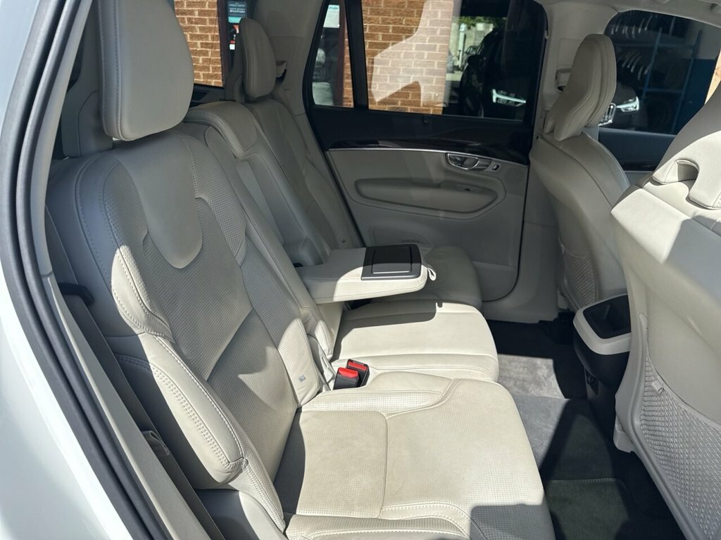 Volvo XC90 2L Inscription Pro DK68FHP White #6