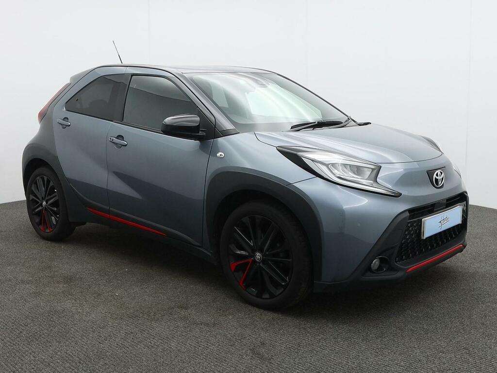 Toyota Aygo X 1.0 Vvt-i Undercover Grey