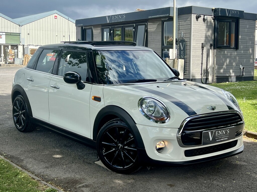Mini Hatch Hatchback 1.5 5-Door Hatch Cooper 201616 White