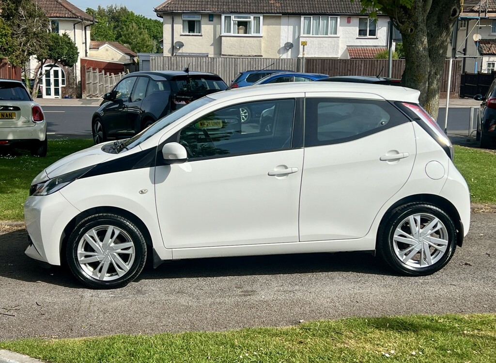 Toyota Aygo Hatchback 1.0 Vvt-i X-pression 201564 White #4