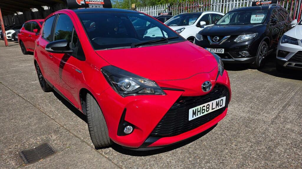 Toyota Yaris 1.5 Vvt-h Gr Sport E-cvt Euro 6 Ss MH68LMO Red #2