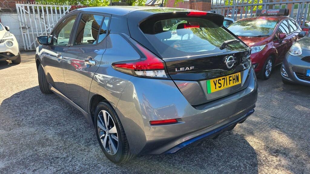 Nissan Leaf Hatchback YS71FHW Grey #4