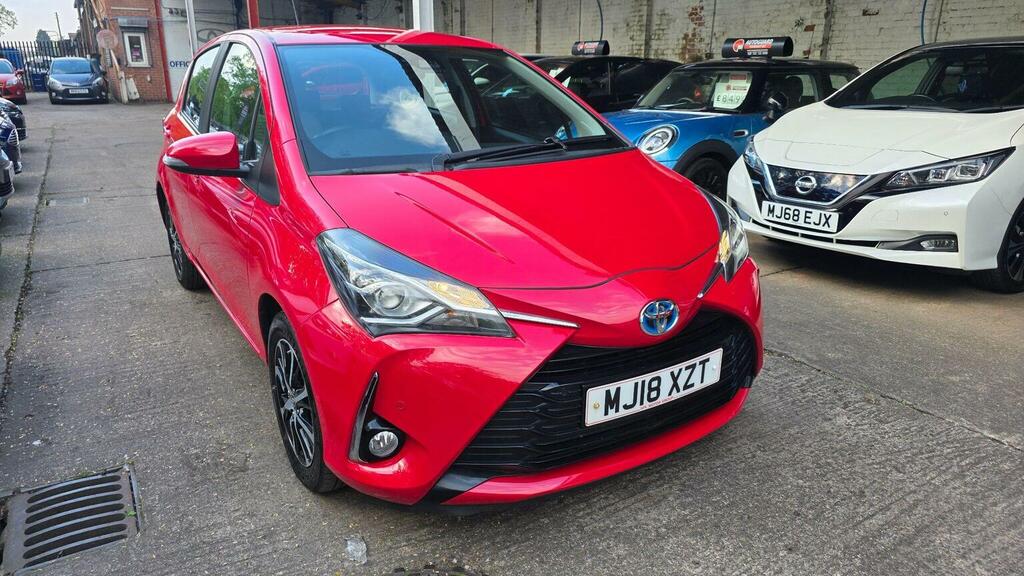 Toyota Yaris 1.5 Vvt-h Icon Tech E-cvt Euro 6 Ss MJ18XZT Red #2