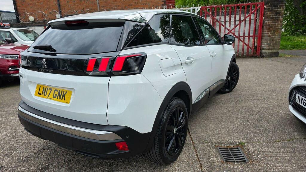 Peugeot 3008 1.6 Bluehdi Allure Euro 6 Ss LN17GNK White #3