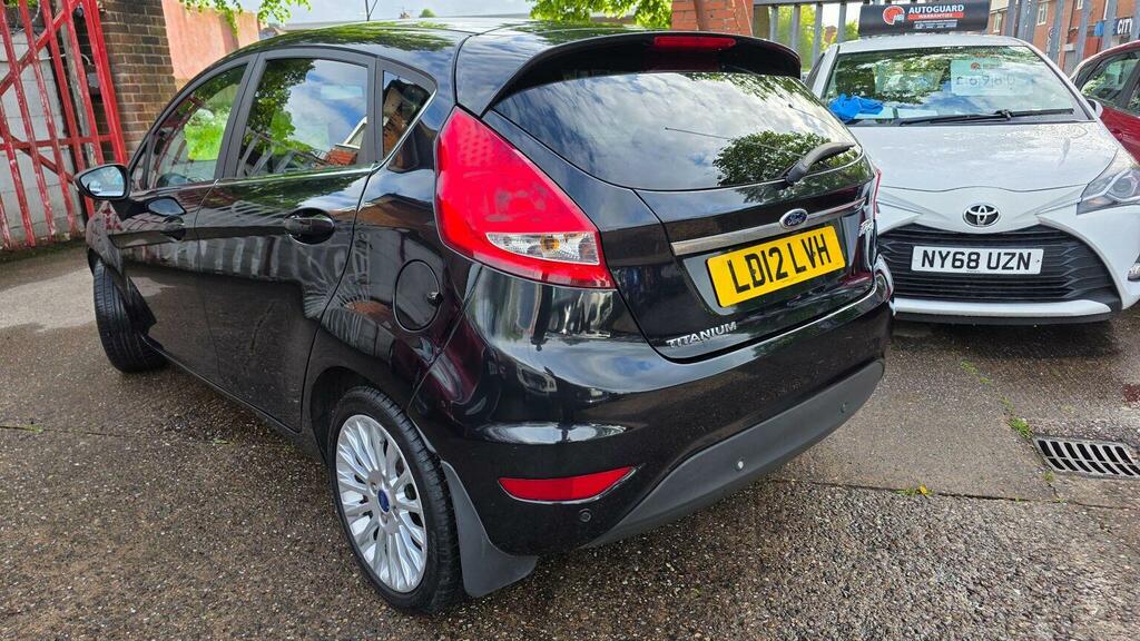 Ford Fiesta 1.4 Titanium LD12LVH Black #4