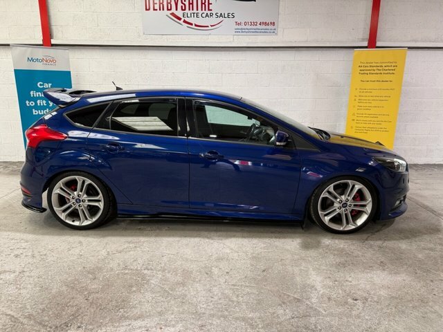 Ford Focus 2.0T Ecoboost St-3 Hatchback Eur Blue #2