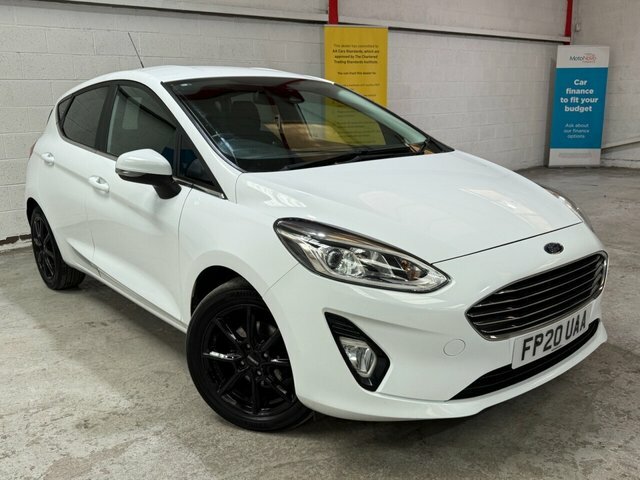 Ford Fiesta 1.0T Ecoboost Titanium Hatchback White