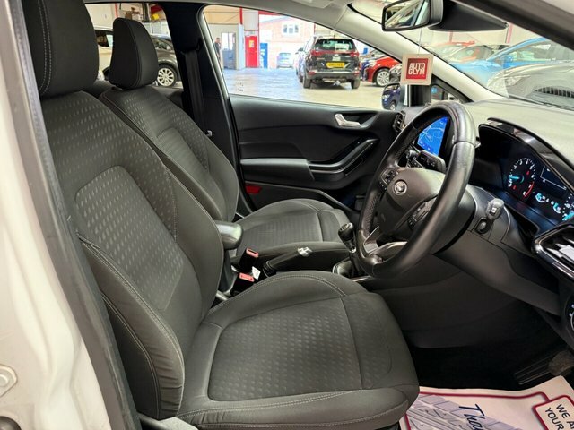 Ford Fiesta 1.0T Ecoboost Titanium Hatchback FP20UAA White #6