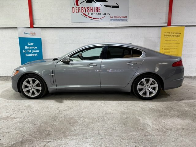 Jaguar XF 2.7D V6 Luxury Saloon Euro 4 207 Grey #3