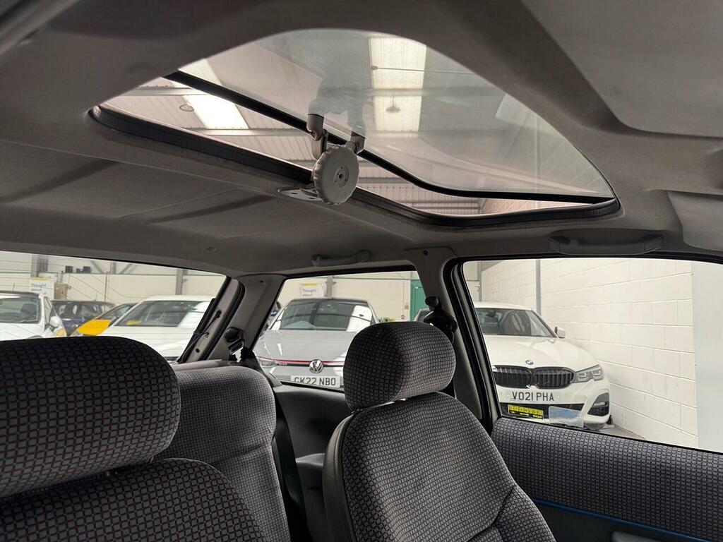 Ford Fiesta Fiesta Hatchback 1.6 White #5