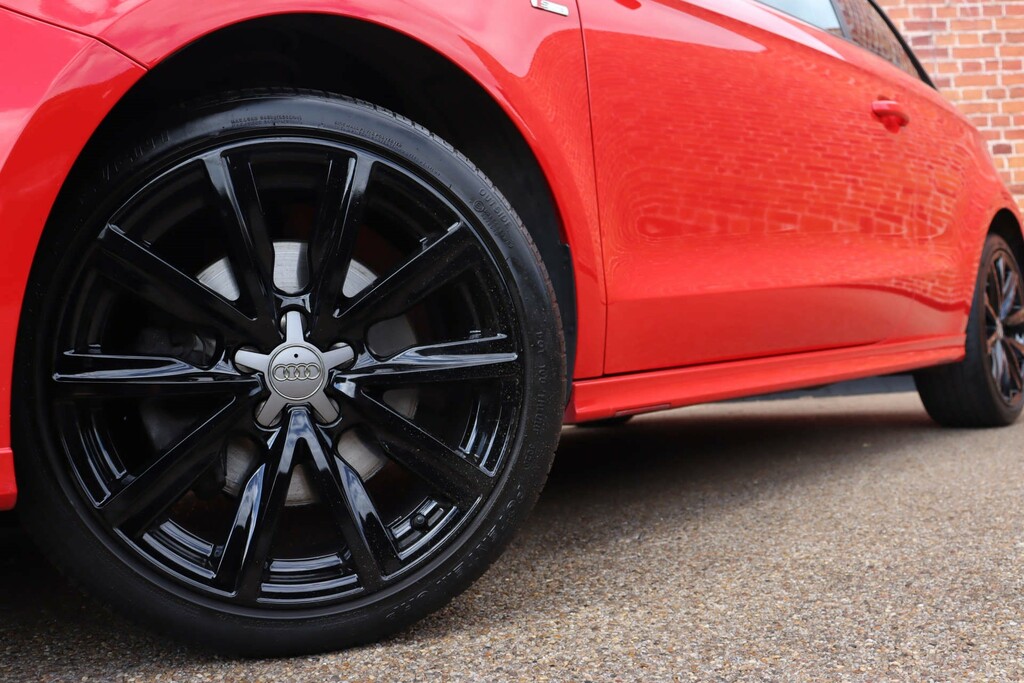 Audi A1 S Line Style Edition Tfsi DA63YUJ  #6