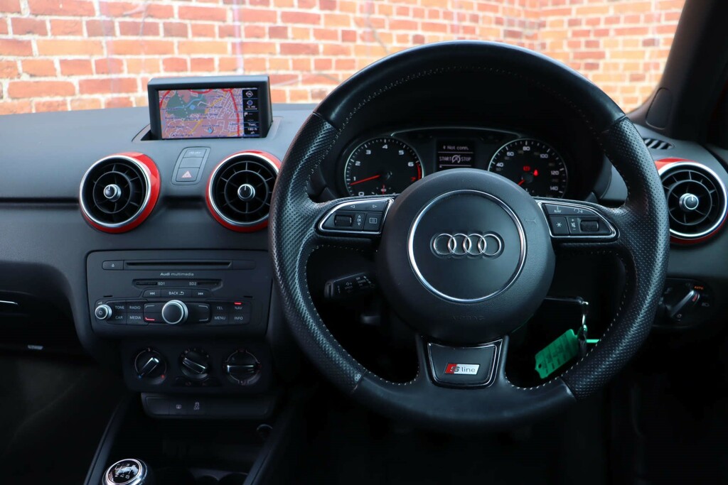 Audi A1 S Line Style Edition Tfsi DA63YUJ  #4