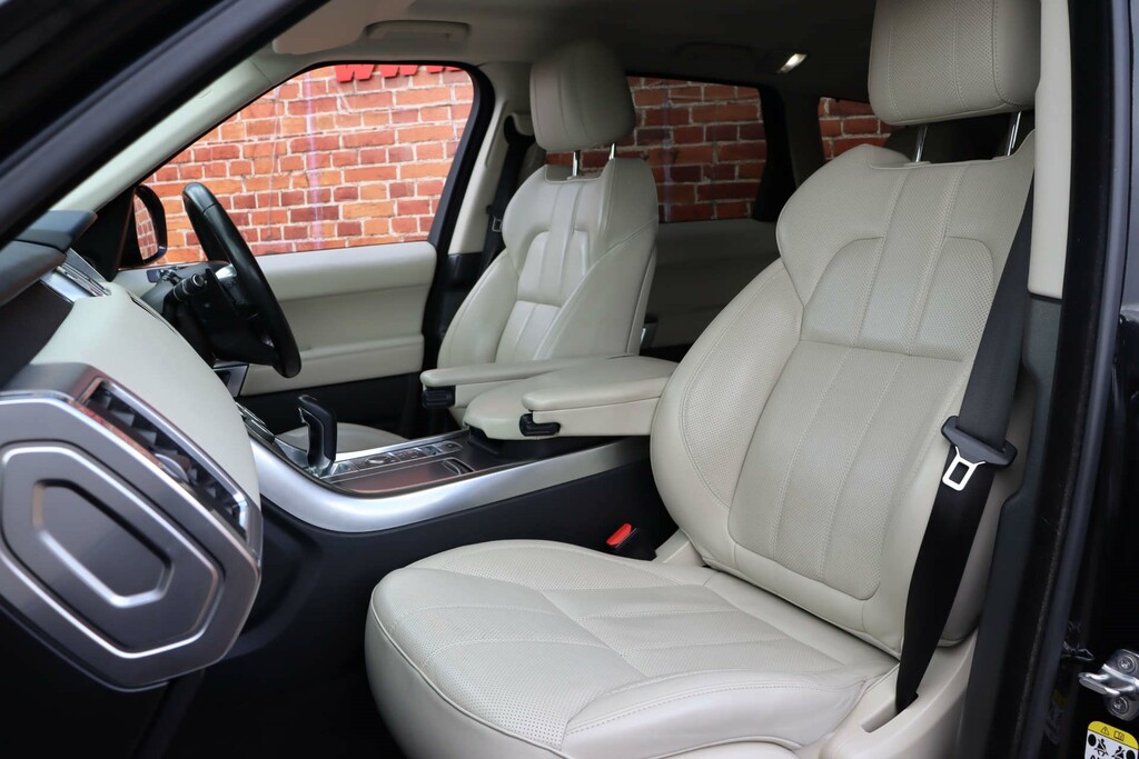 Land Rover Range Rover Sport Hse Sdv6 4Wd PE67GUX Black #3