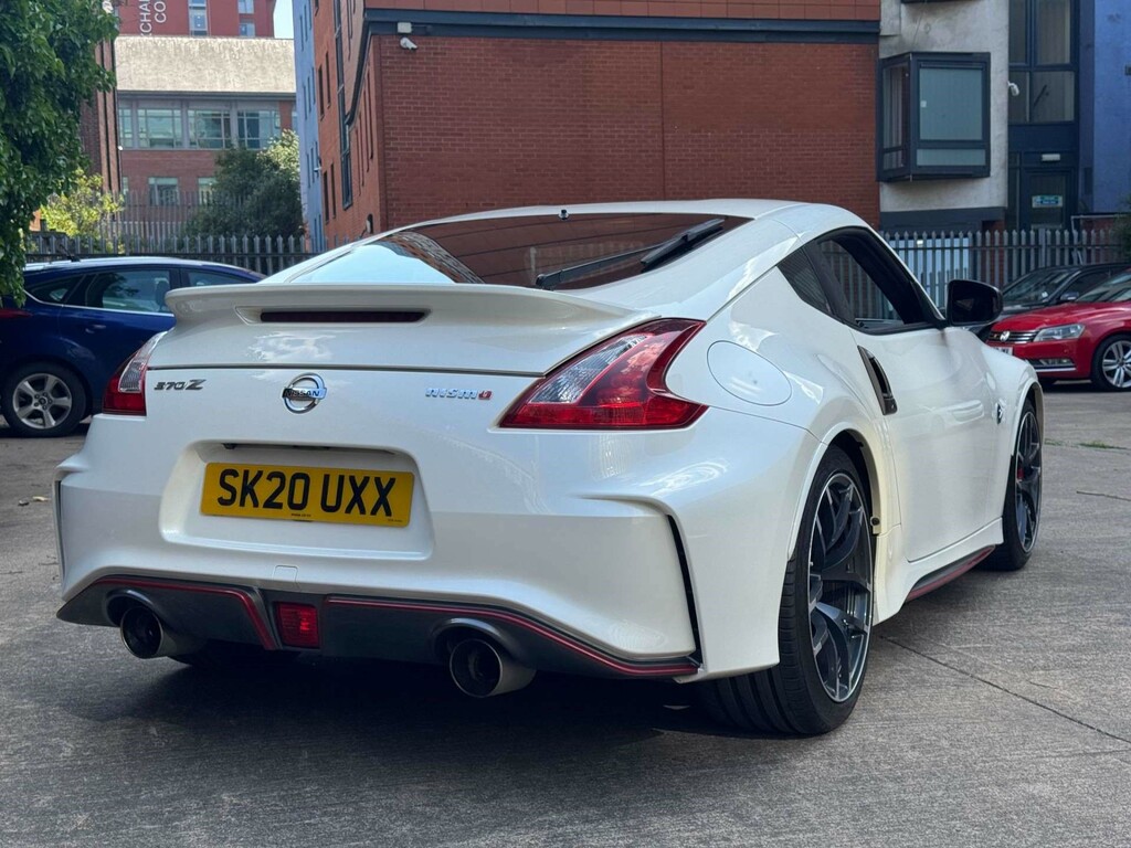 Nissan 370Z 3.7 V6 Gt White #7