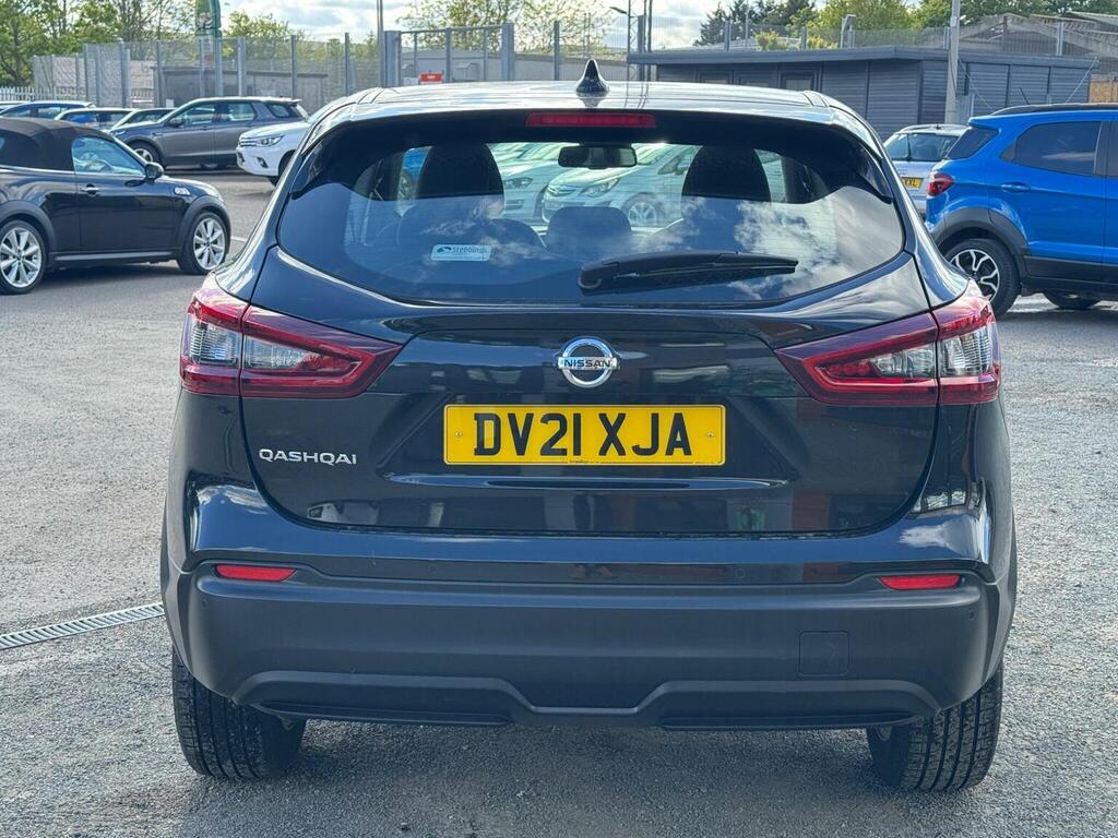 Nissan Qashqai 1.3 Dig-t Acenta Premium Dct Euro 6 Ss DV21XJA Black #4