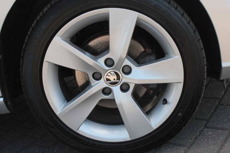 Skoda Fabia 1.0 Tsi Se L - 2019 19 NX19UYL Silver #5