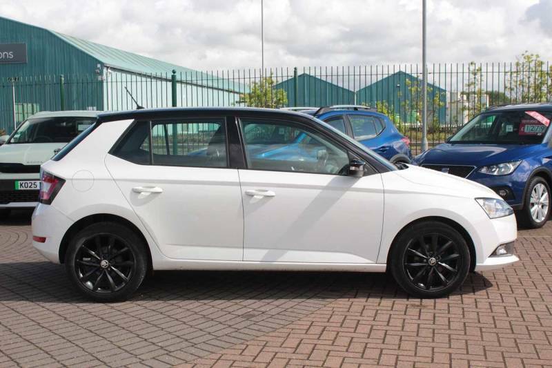 Skoda Fabia 1.0 Mpi Colour Edition - 2020 70 DG70KRE White #4