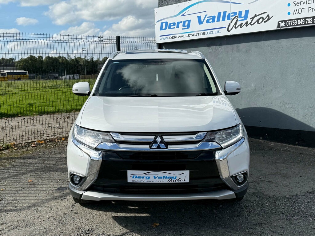 Mitsubishi Outlander Di-d 4 4Wd WV17BVD White #3