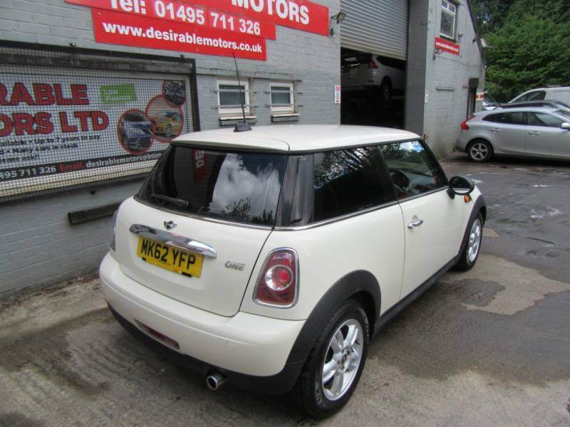 Mini Hatch 1.6 One - 2012 62 MK62YFP White #5