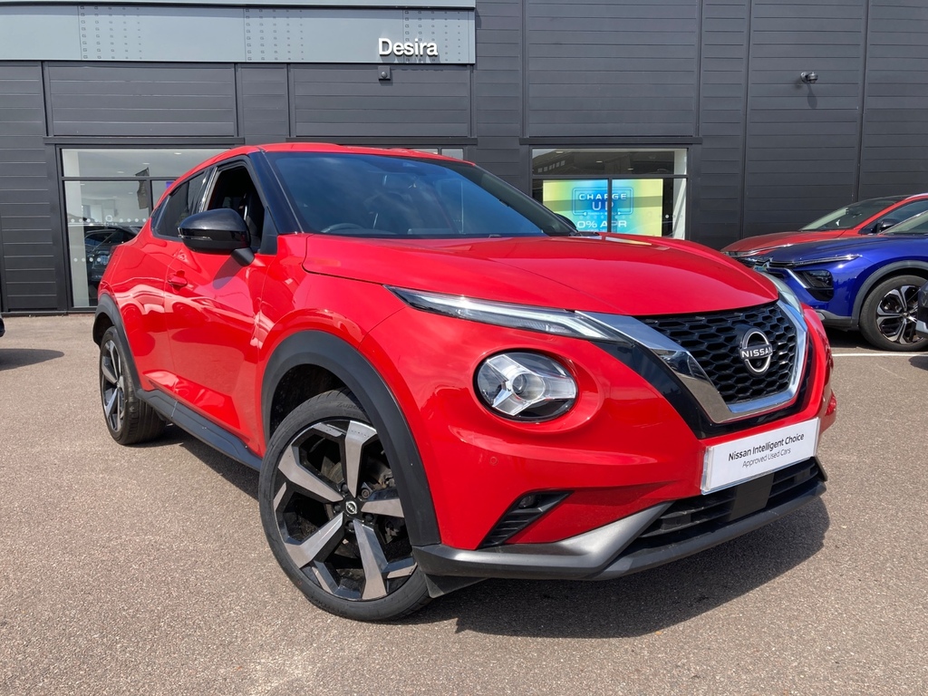 Nissan Juke 1.0 Dig-t 114 Tekna Red
