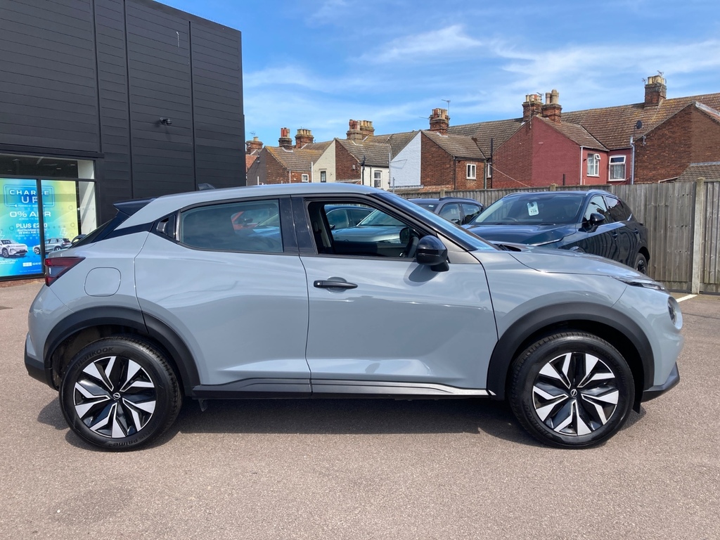 Nissan Juke 1.0 Dig-t Acenta Premium Dct VK25FHD Grey #2