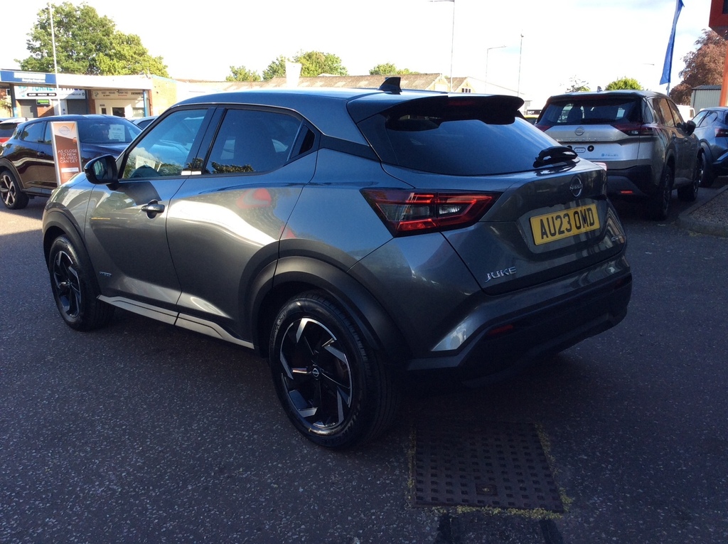 Nissan Juke 1.6 Hybrid N-connecta AU23OMD #3