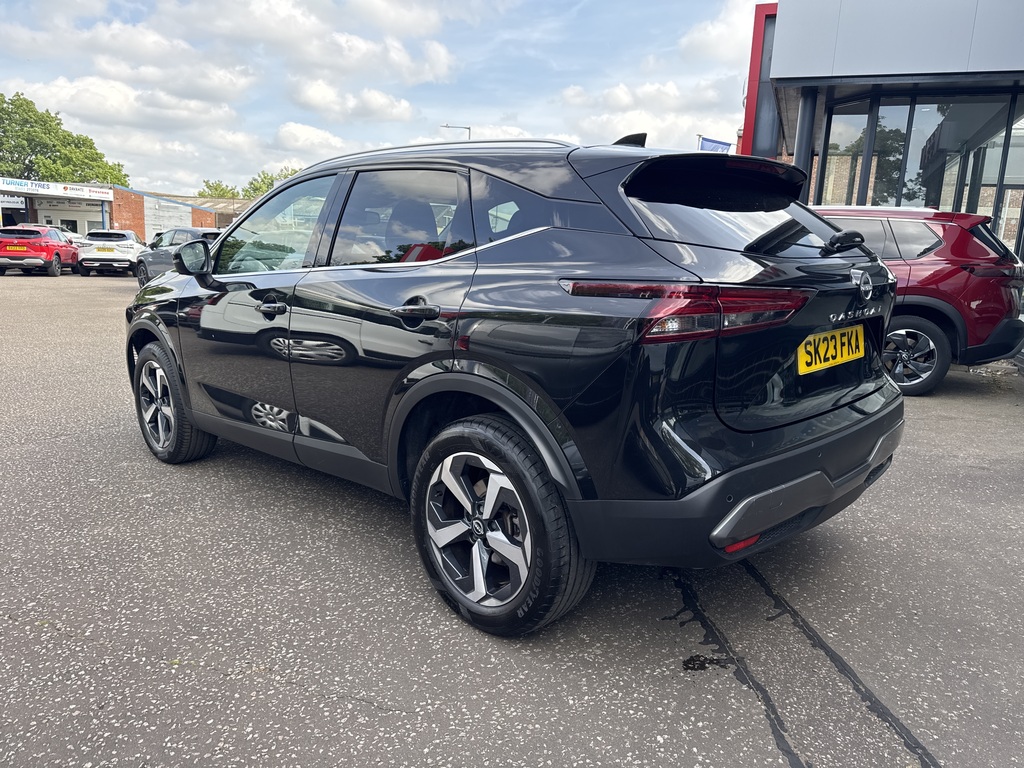 Nissan Qashqai 1.3 Dig-t Mh N-connecta SK23FKA Black #5