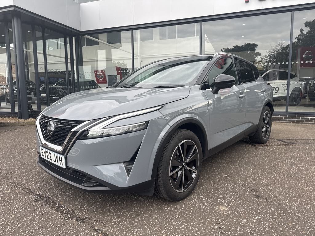 Nissan Qashqai 1.3 Dig-t Mh 158 Tekna Grey #4